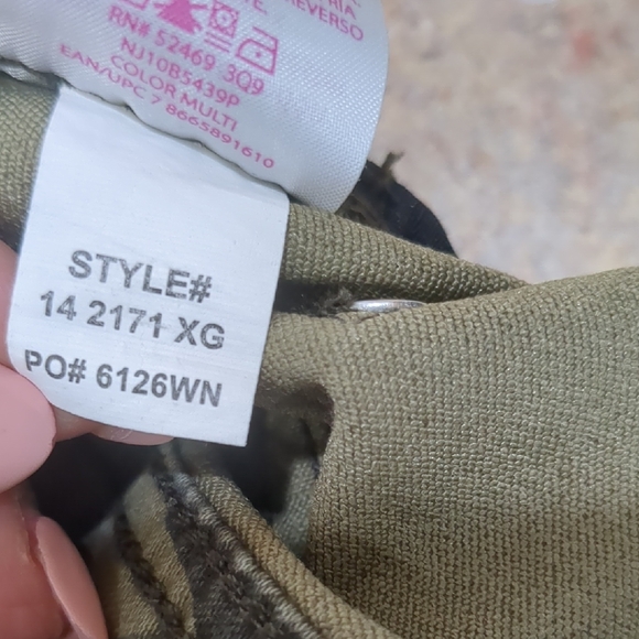 No Boundaries Women's Green Camo Ankle Jeans - Picture 6 of 6